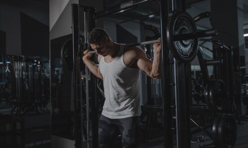 How Home Gym Beginners Can Train Their Entire Body with a Smith Machine