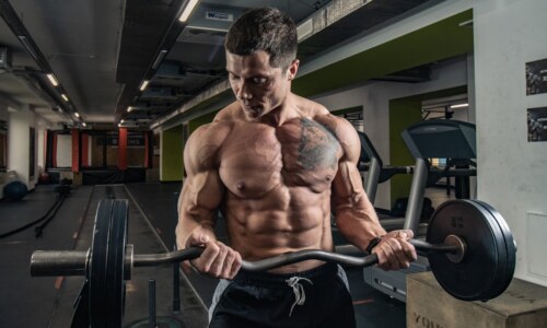 Is the EZ Bar Curl Worth It for Bicep Gains?